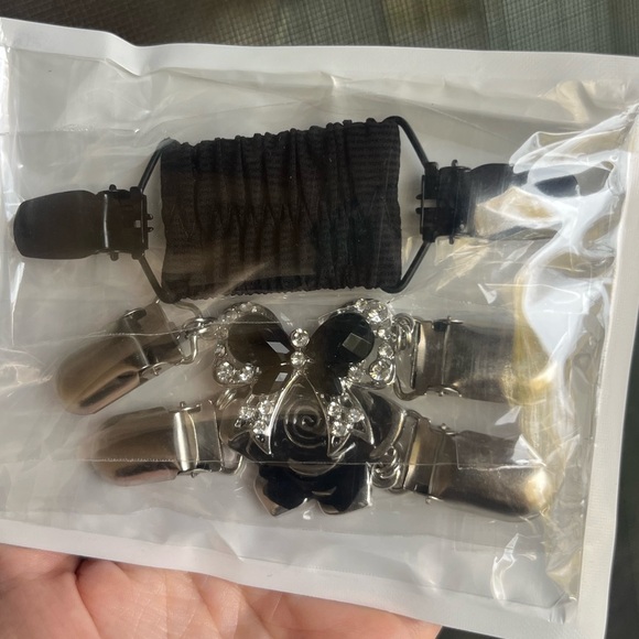 Waist clips - Picture 2 of 3